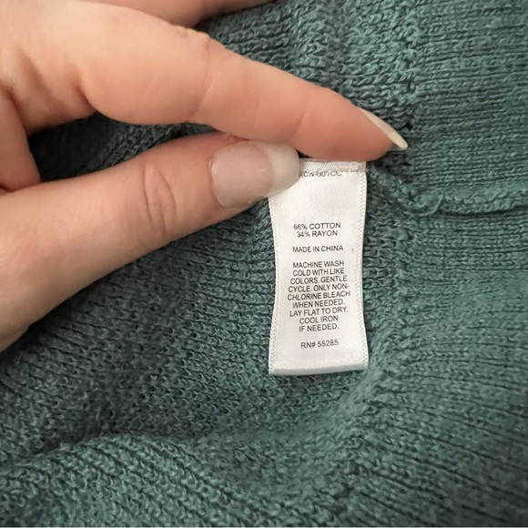 Express Sweater - Picture 6 of 6